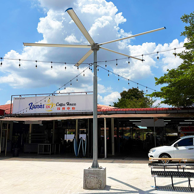Vertical fan
