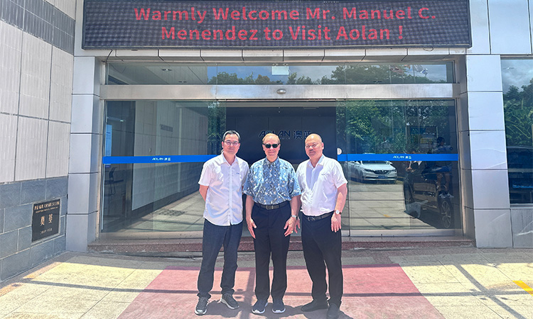 Mr. Manuel C. Menendez, US-China Economic Relations Expert, Visits Aolan